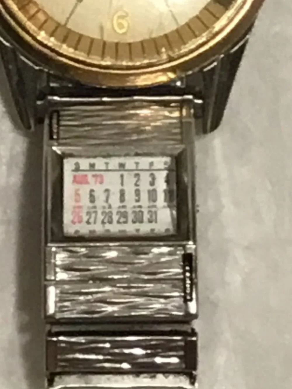 Vintage 10K gold filled Bulova self-winding wristwatch 30 jewels still works